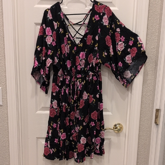 torrid Dresses & Skirts - Torrid Black Dress with Pink Floral Accents